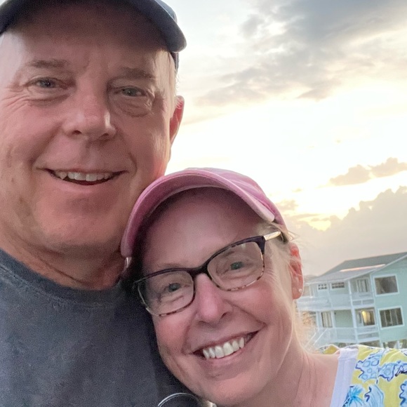 Meet your Posher, Donna - Picture 2 of 2